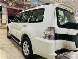 ميتسوبيشي باجيرو